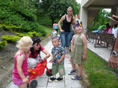 Opékání špekáčků v MŠ - 29.6.2011